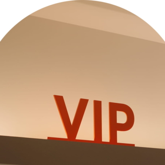 vip plastic surgery sign
