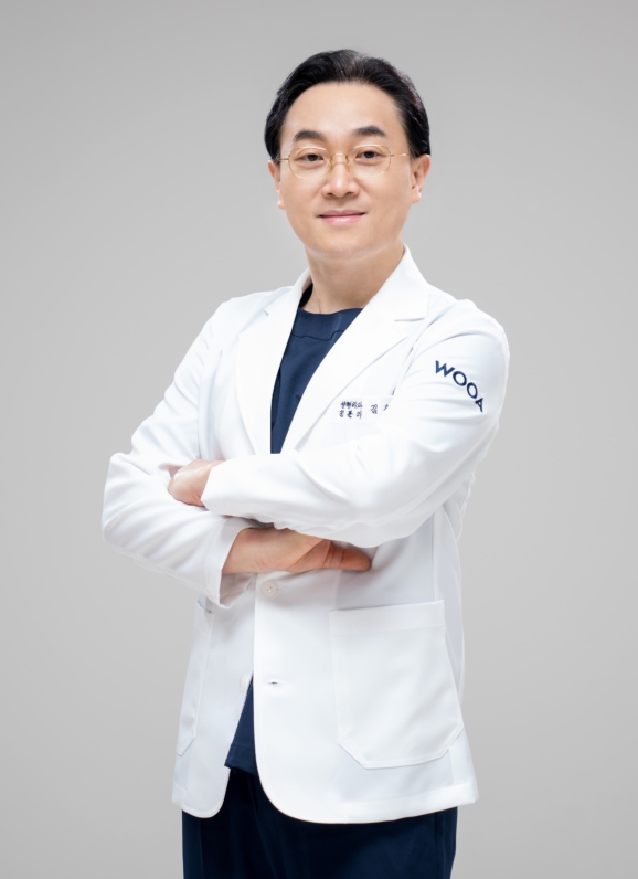 Dr.Woo Jung Kim