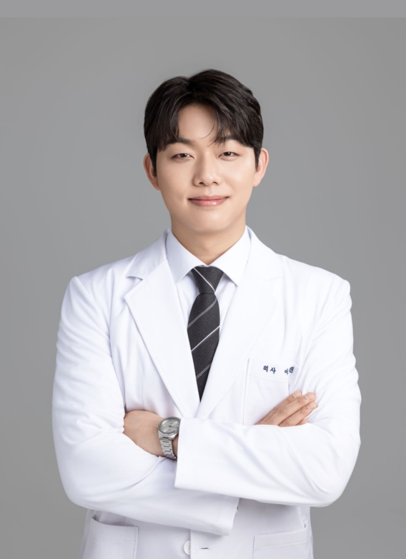 Dr. Wonjin Lee