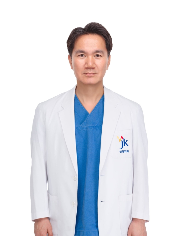 Dr. Paek Seung Chan