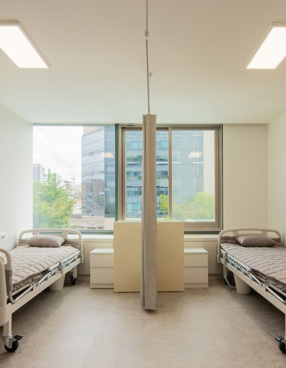 345 Plastic Surgery Clinic Facility 1