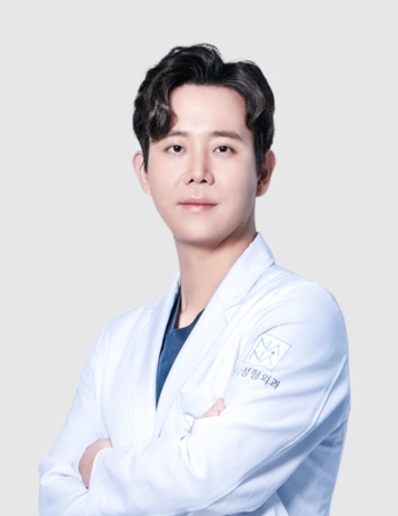 Dr. Hwang Dong-Yeon
