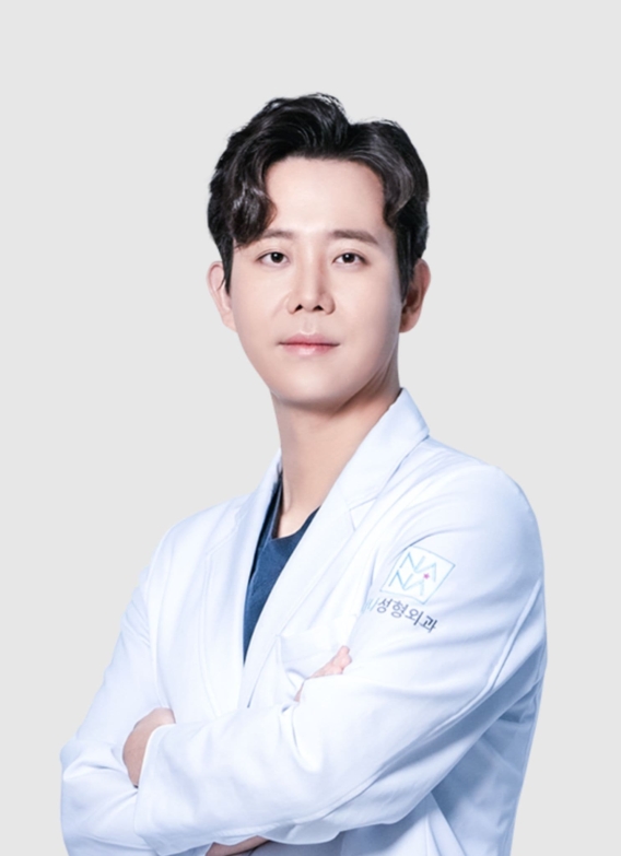 Dr. Hwang Dong-Yeon